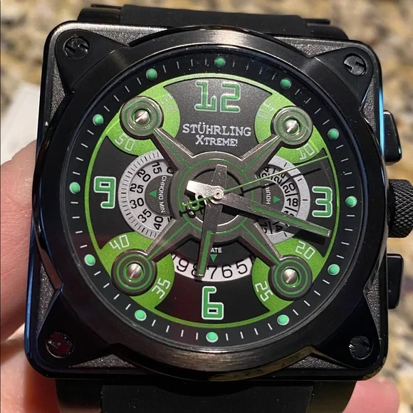 NEVER WORN Stuhrling Extreme Quartz Chronograph Men’s Watch